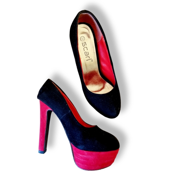 Y2k, super unique black felt heels with red platform heels and gold inner sole - Picture 2 of 6